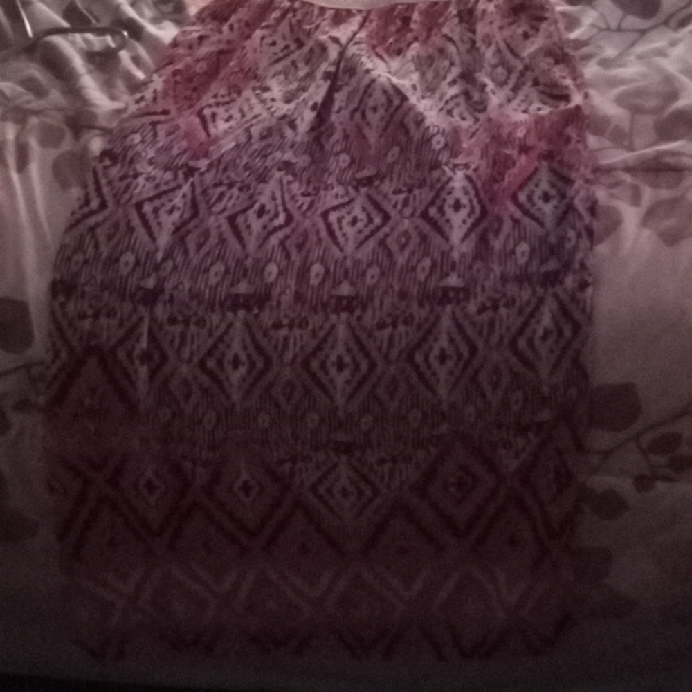 Clothes/shoes - Picture 5 of 5